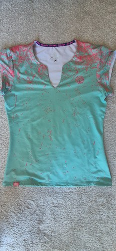 Farbenfrohes tennis shirt - tennis,